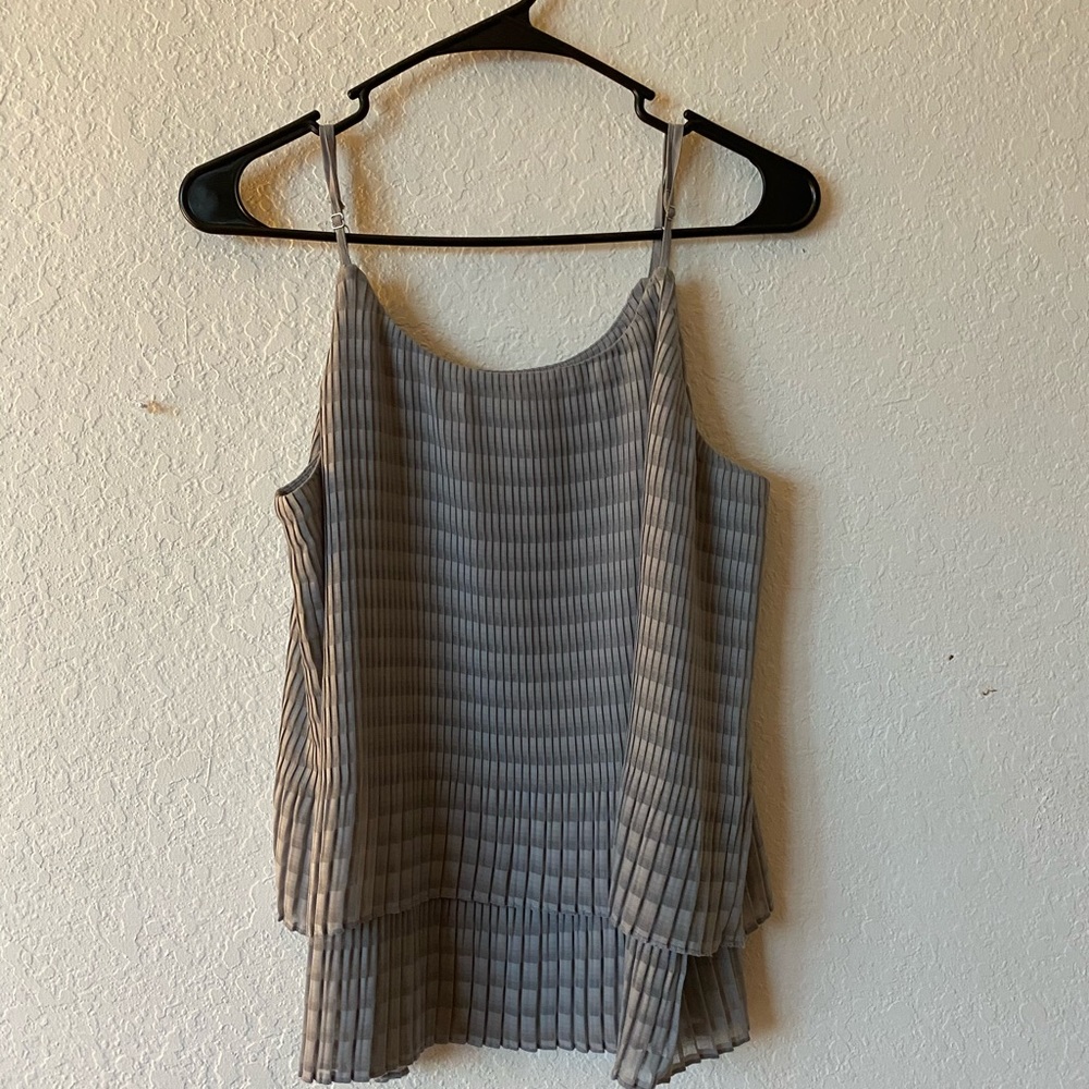 Gray sleeveless blouse